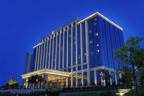  HUALUXE Yangjiang City Center, an IHG Hotel  Янцзян